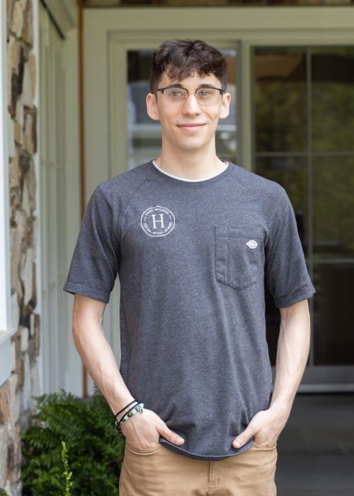 ©Betsy-Barron_Photography-9038-ISAIAH-FECHO-1-scaled